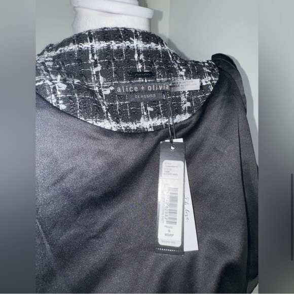 Alice and Olivia Yardley Cropped Fray Hem Jacket/Small - Picture 8 of 11